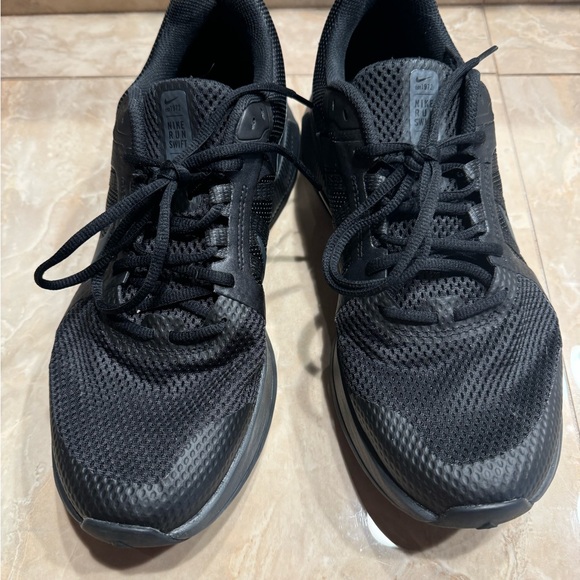 Nike run swift shoes black size 11 - Picture 3 of 7